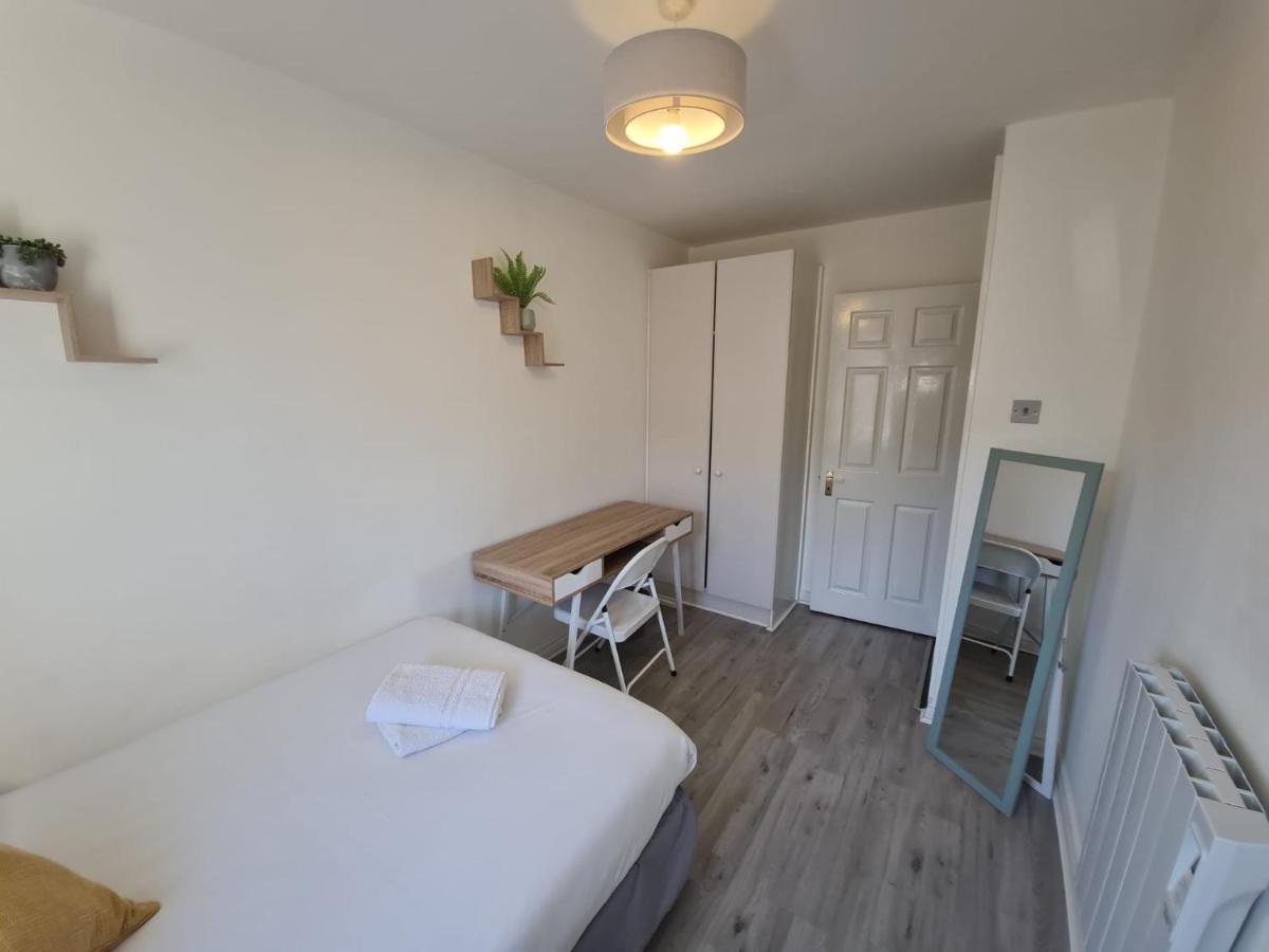 Modern 1-bedroom Close To The Liffey Apartment