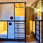 Gardiner House Hostel