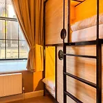 Gardiner House Hostel