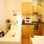 Short Let Direct - Blessington Street D1
