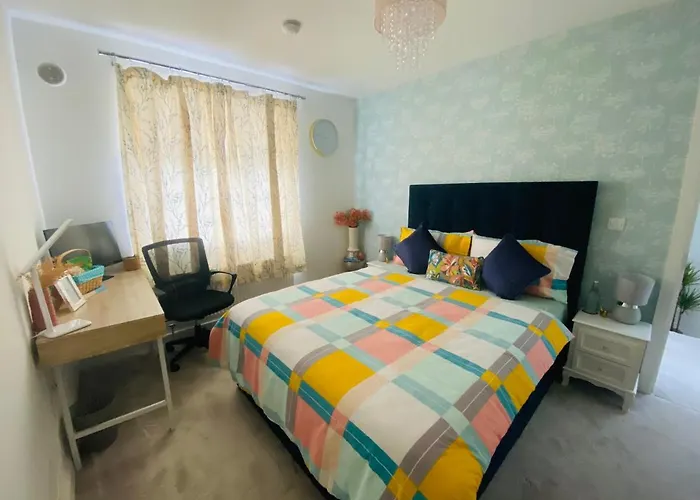 Double Room In Our Family Home