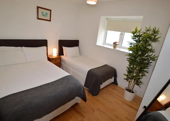 Metrostays - Stephen\'S Green 7-1