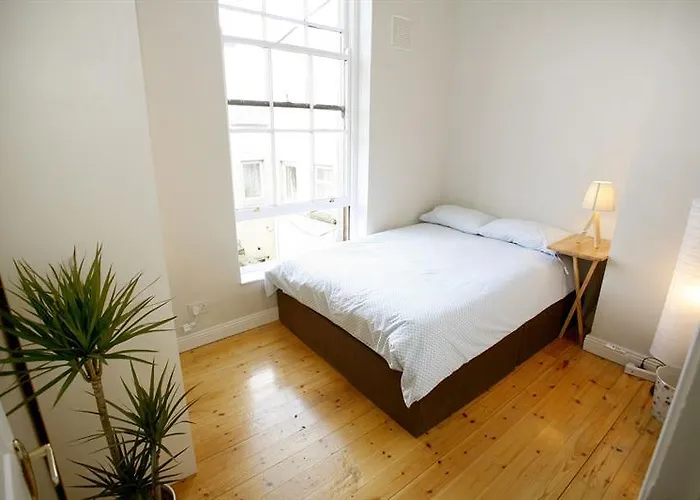 Short Let Direct - Blessington Street D1
