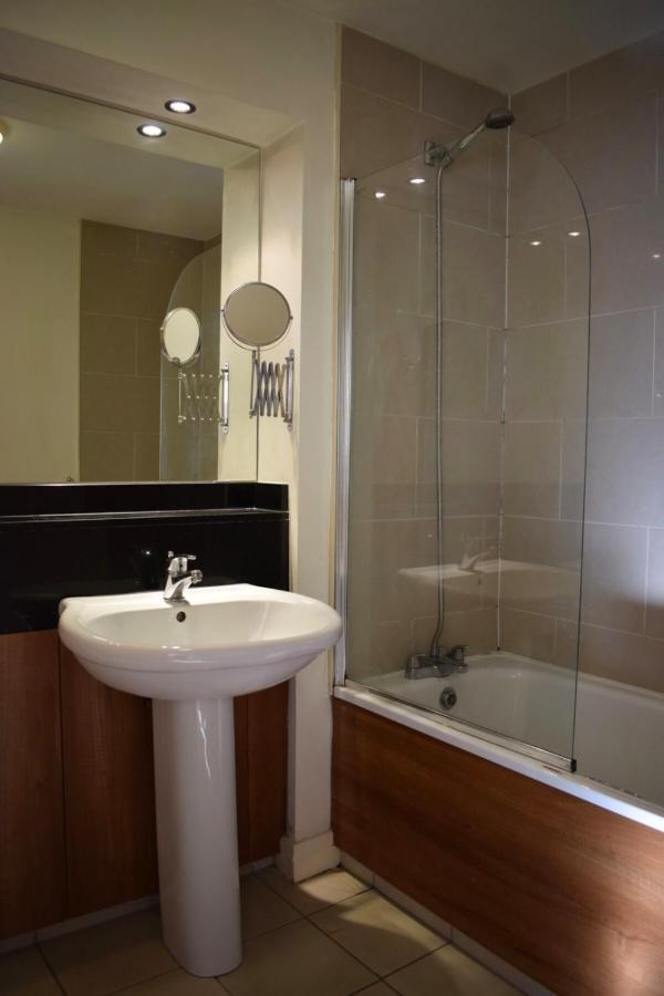 2 Bedroom In Apartment Dublin