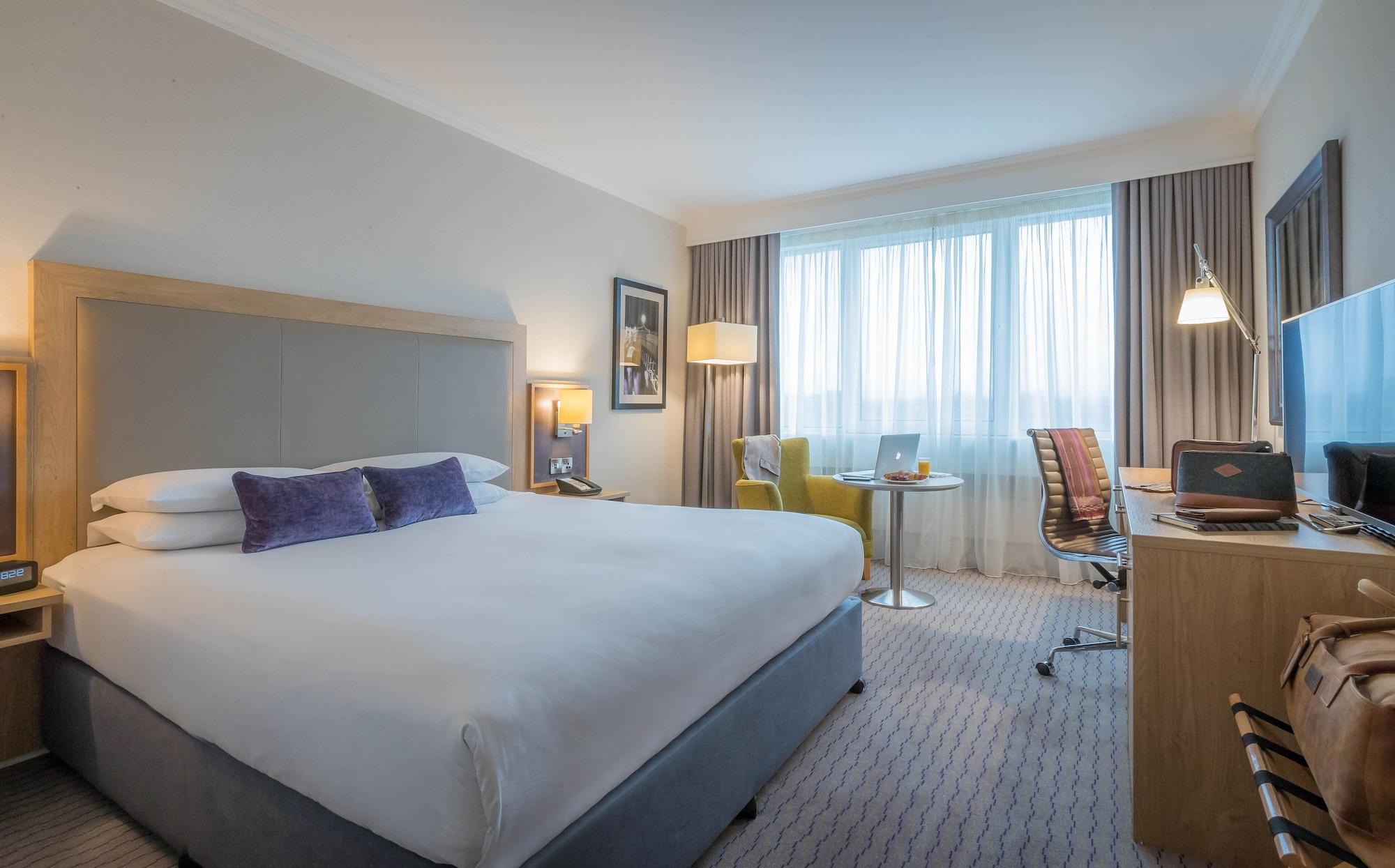 Clayton Burlington Road Hotel