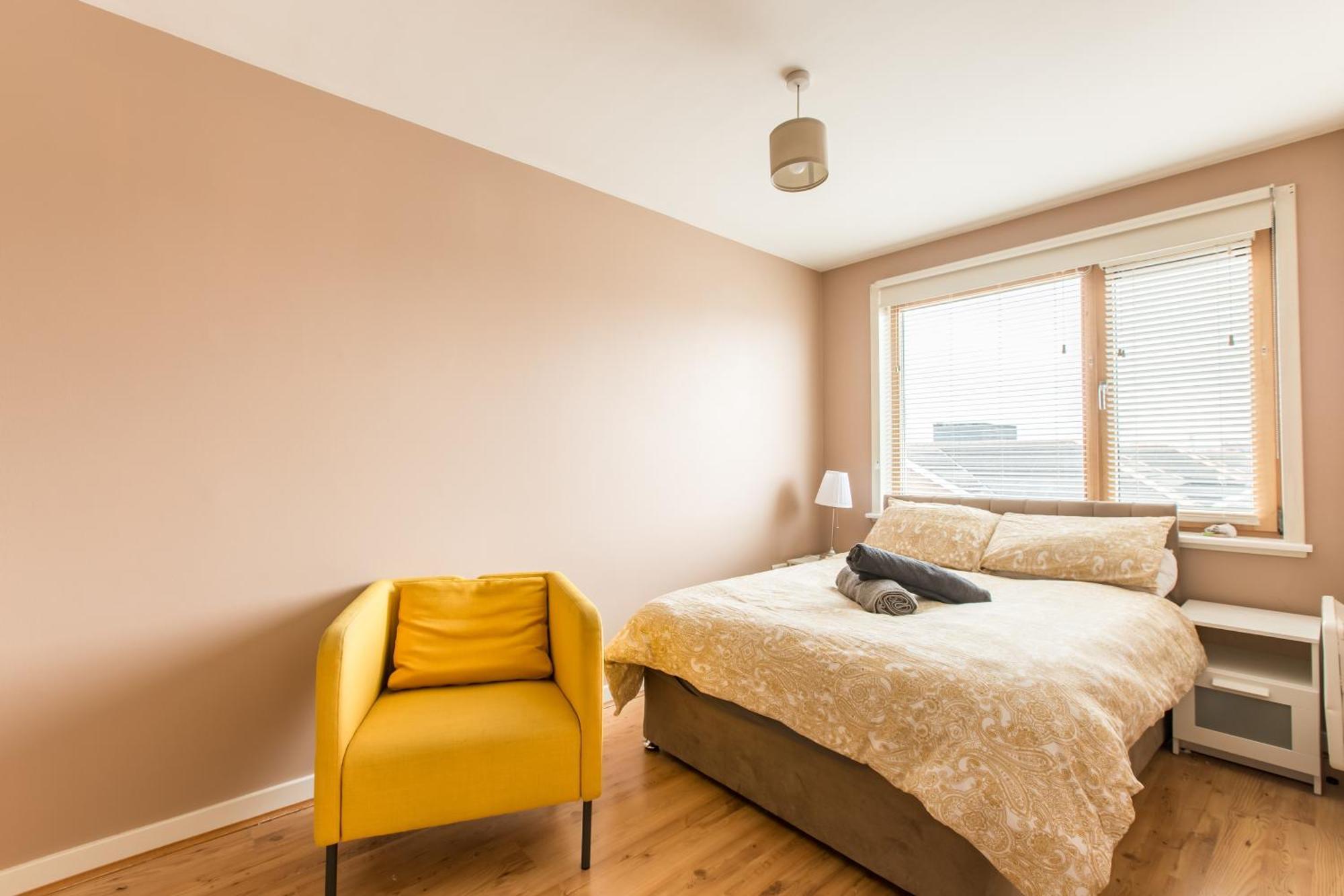 Stylish At Aviva Apartment