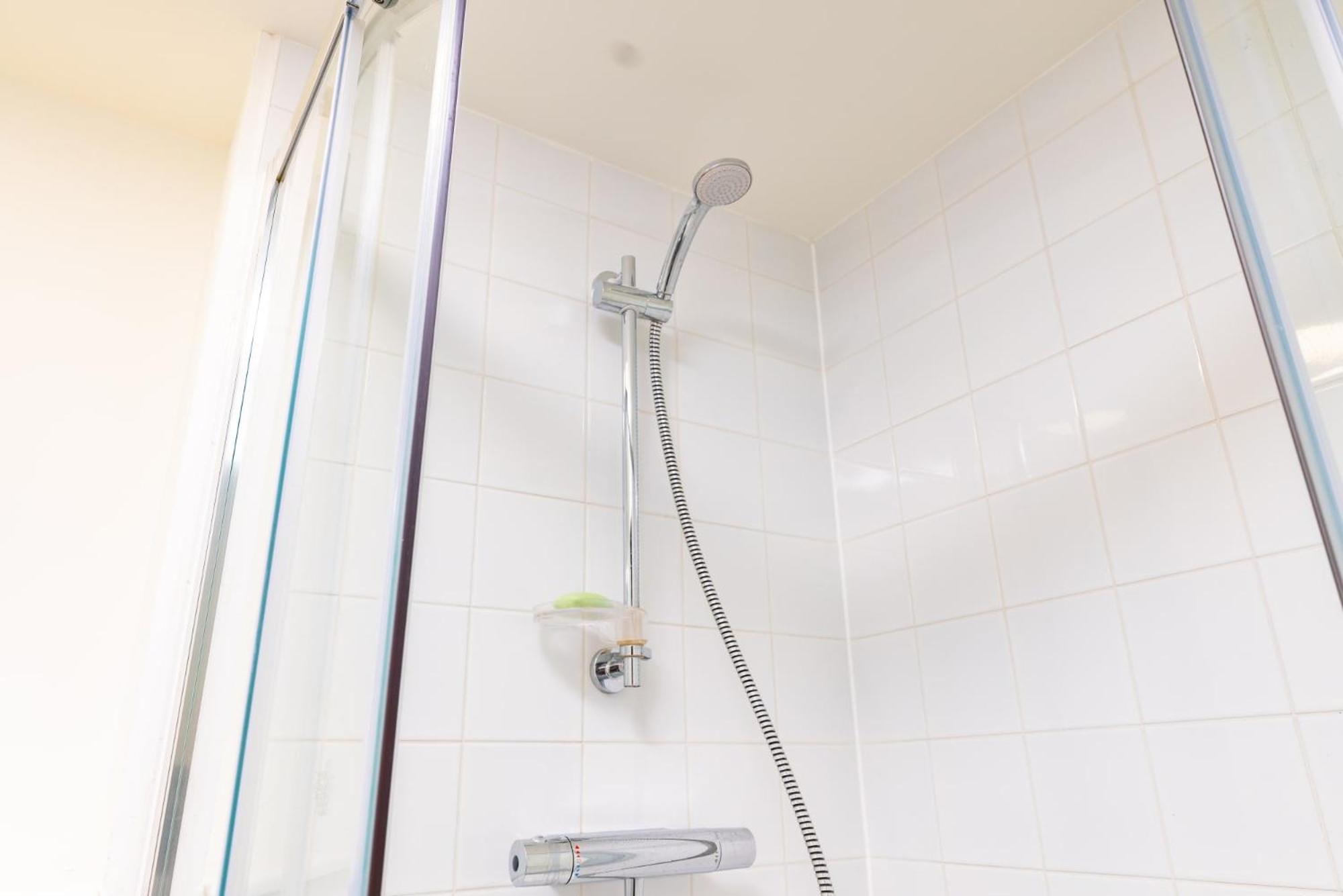 Refurbished Ensuite With Shared Kitchen At Montrose In * Dublin