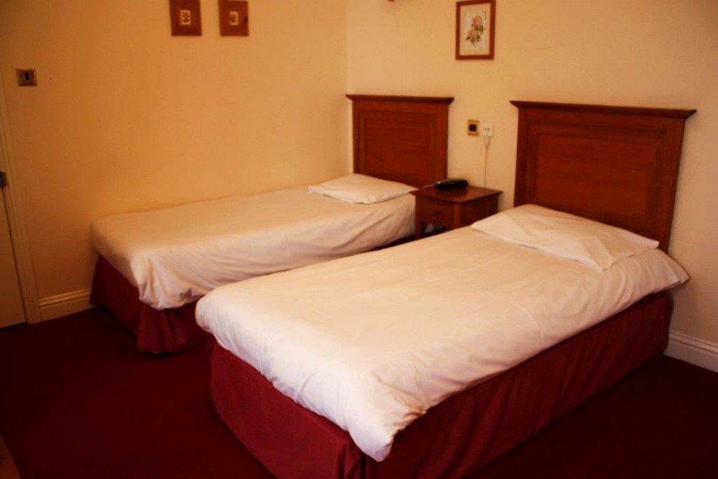 Hotel Lynams 2*