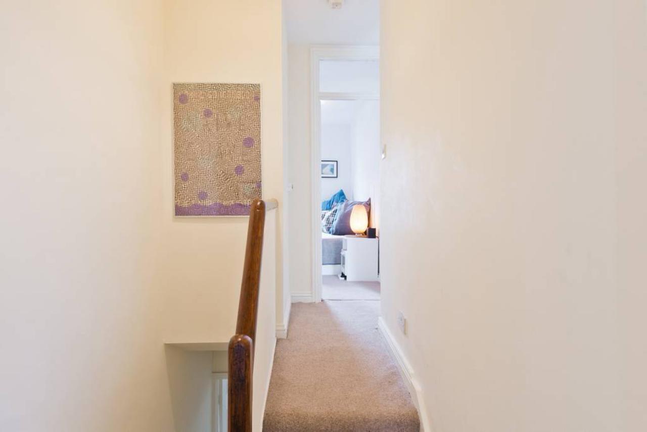 2 Bedroom Riverside Sleeps 5