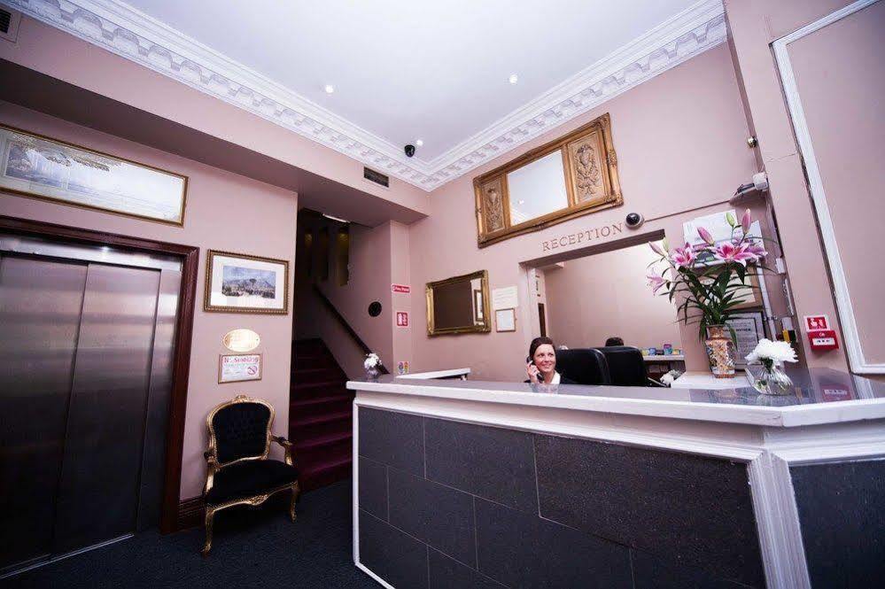 Hotel Lynams 2*