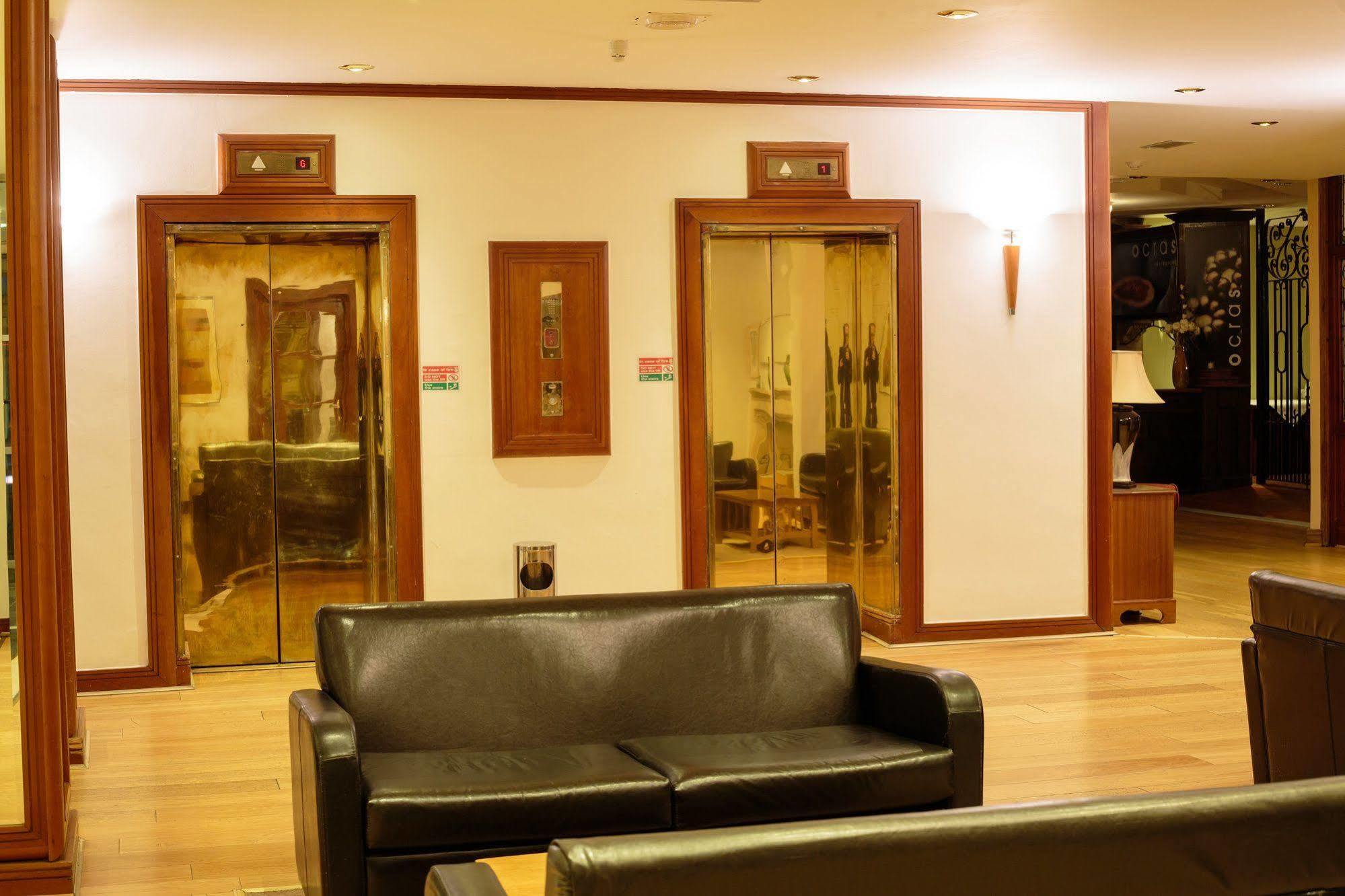 Hotel Maldron Merrion Road 4*