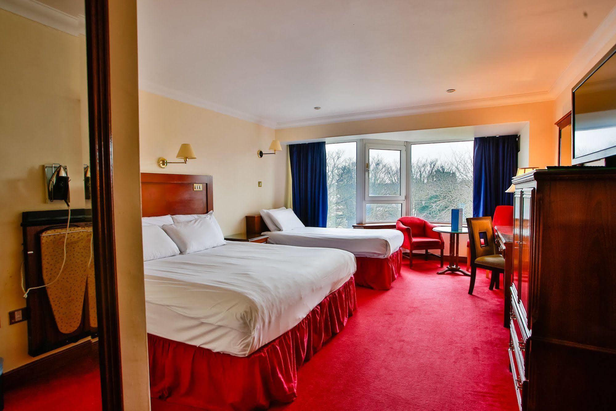 Hotel Maldron Merrion Road 4*