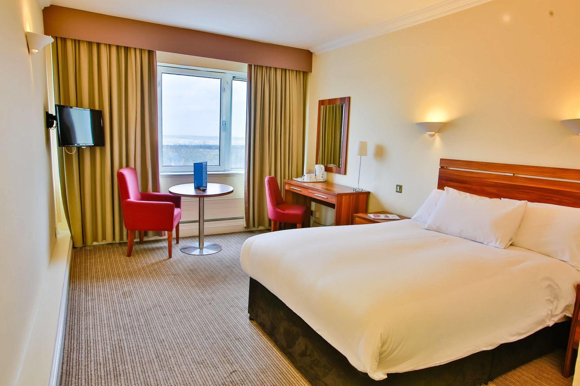 Hotel Maldron Merrion Road 4*