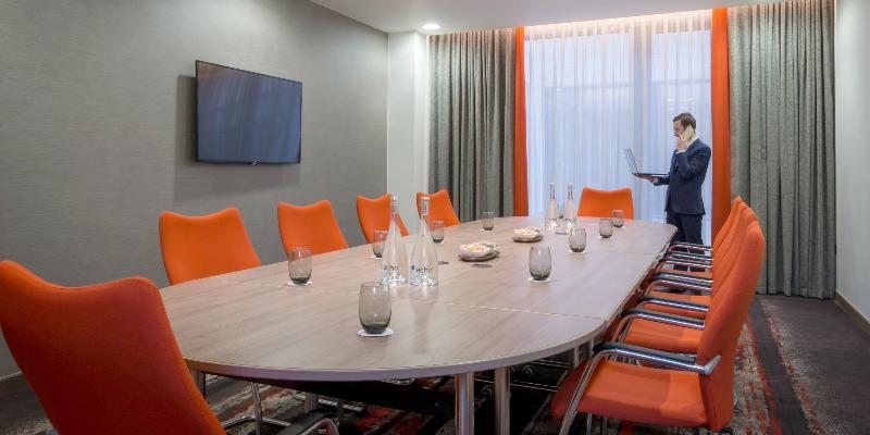 Clayton Charlemont Hotel 4*