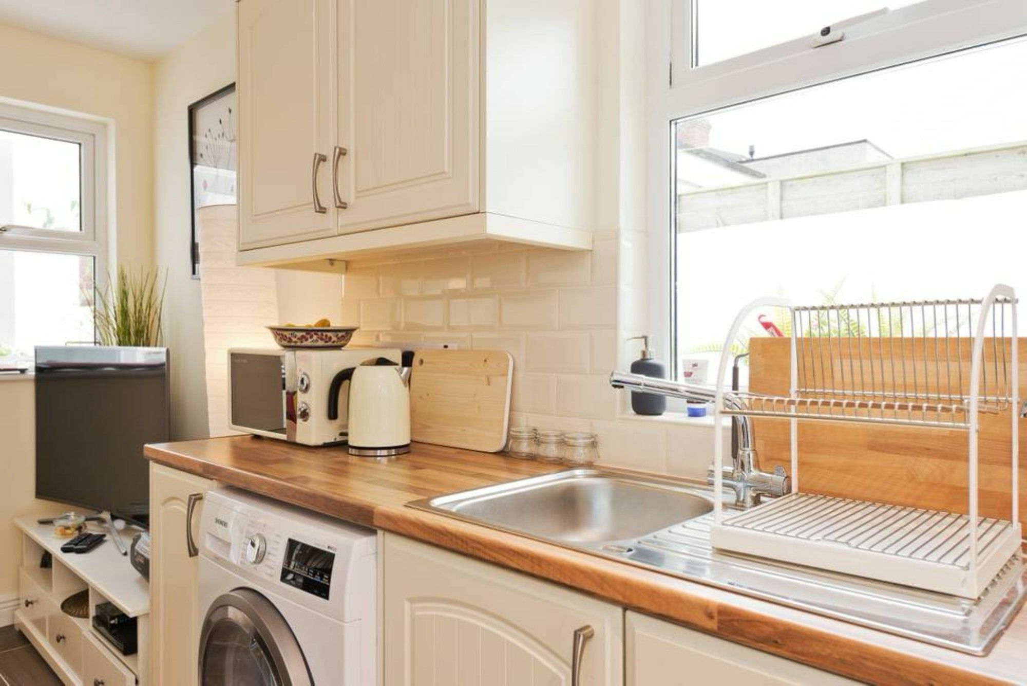 2 Bedroom Riverside Sleeps 5 * Dublin