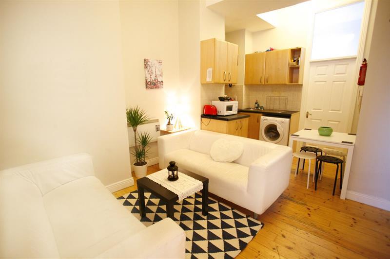 Short Let Direct - Blessington Street D1
