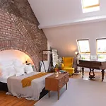 George Street - Irish Stay Group