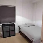 Beautiful 2 Bed Apt In Grand Canal