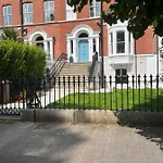 Kenilworth Square North