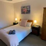 City Centre House Close To 3 Arena