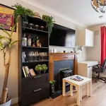Inviting 2Bd Flat 15 Mins From Heart Of Dublin!