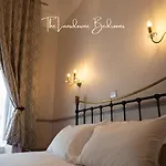 The Lansdowne Hotel