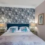 Avoca House B&B
