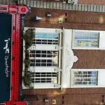 Le Cirk Hotel