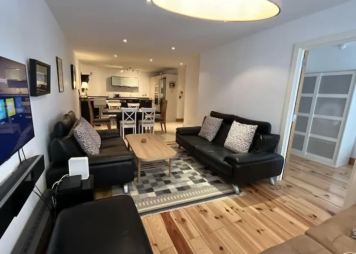 Sir John Rodgerson Apartment