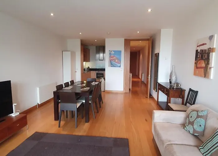 Central Prime King Size Apartment