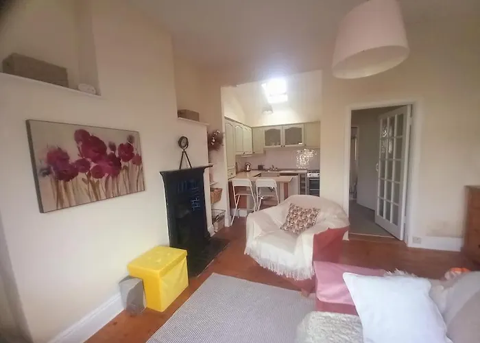 Cosy Cottage In The City