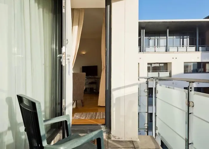 Luxury Apartment In D1