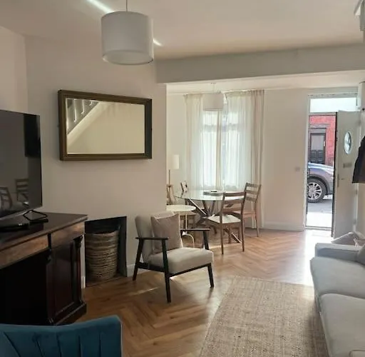 Original 1920S City Center House Fully Renovated
