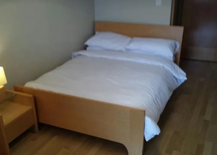 Foley Street Apartment