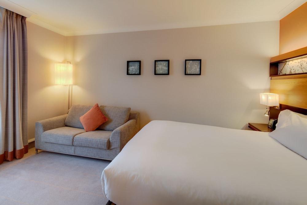 Hilton Hotel 4*