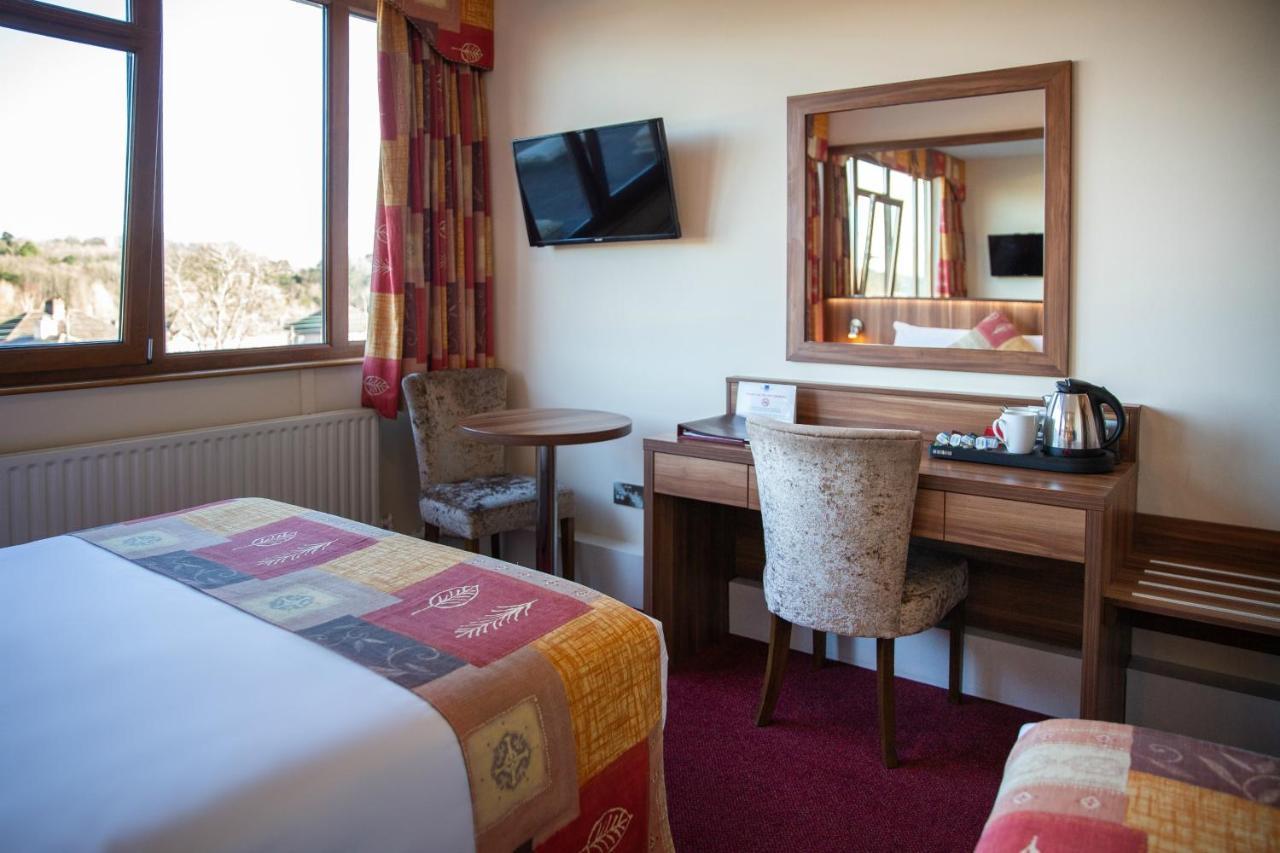Hotel West County 3*