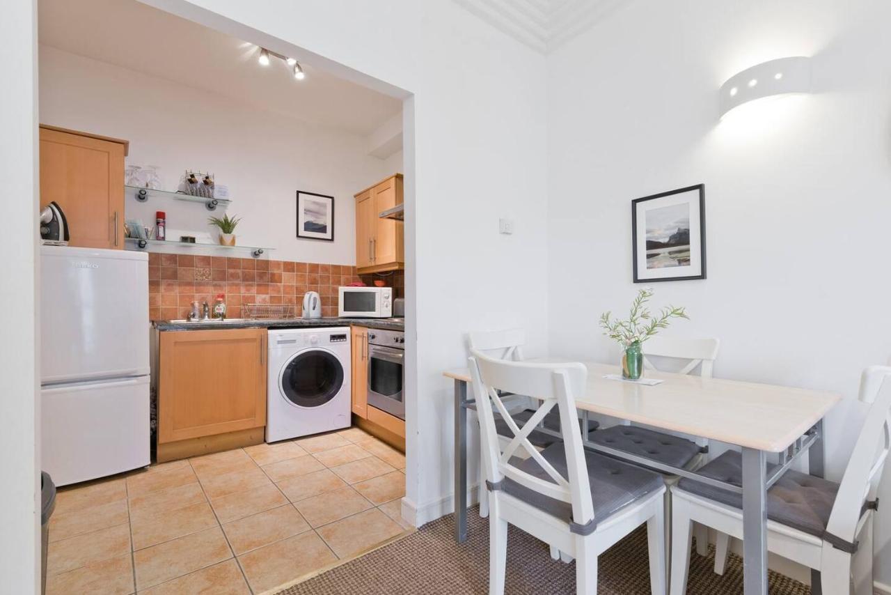 Immaculate 1-bed In 1