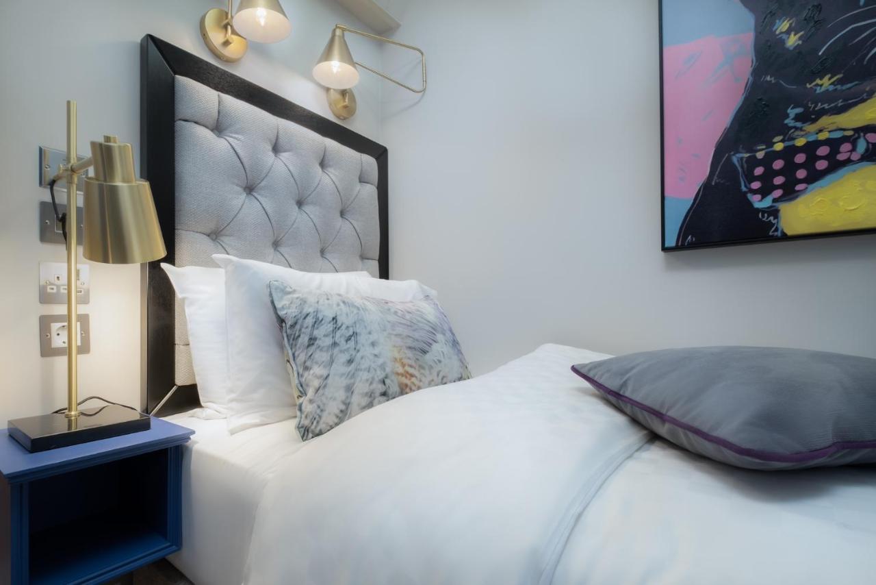 Roxford Hotel