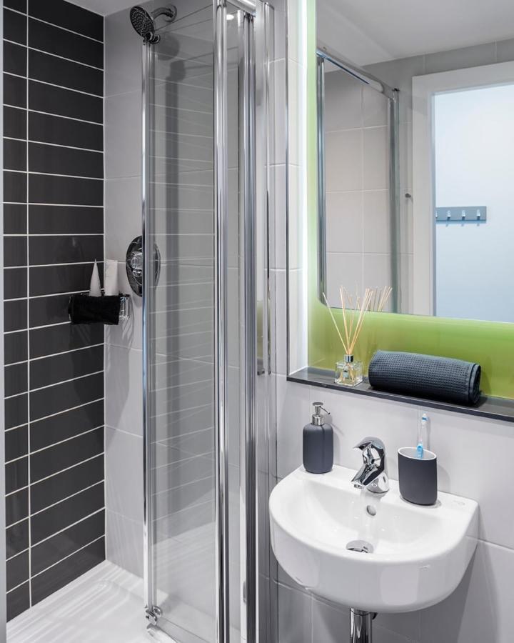 Zeni Ensuite, In The Vibrant Docklands Inn