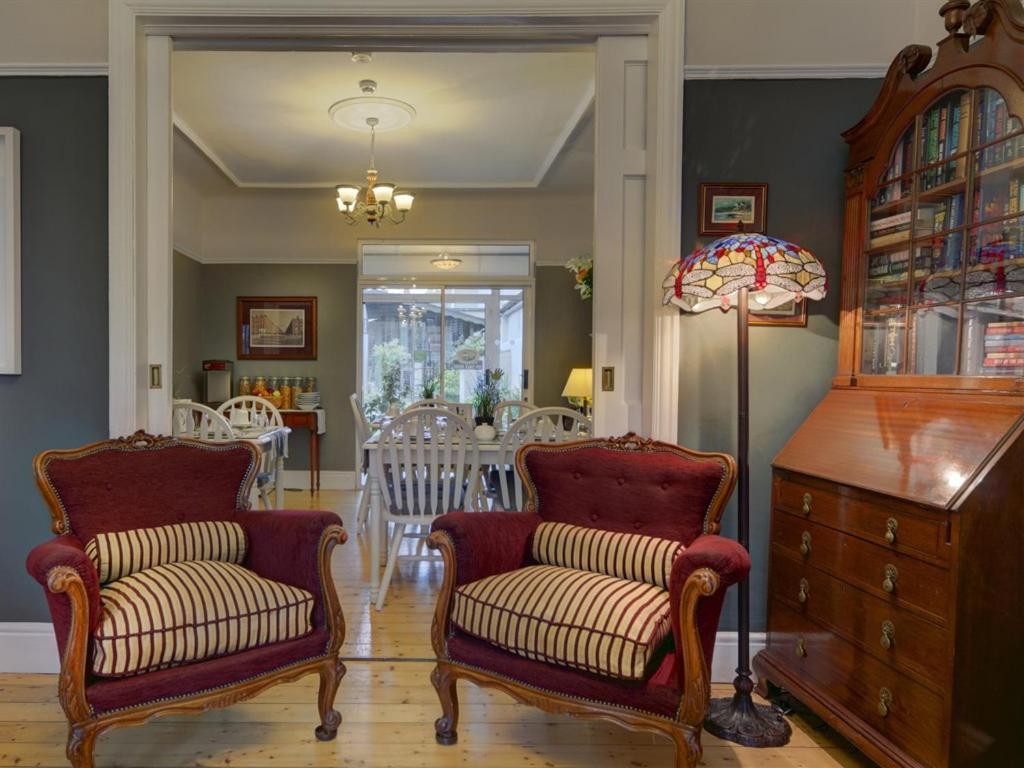 Avoca House Bed & Breakfast 3*