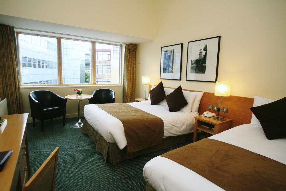 Hotel Mespil 4*