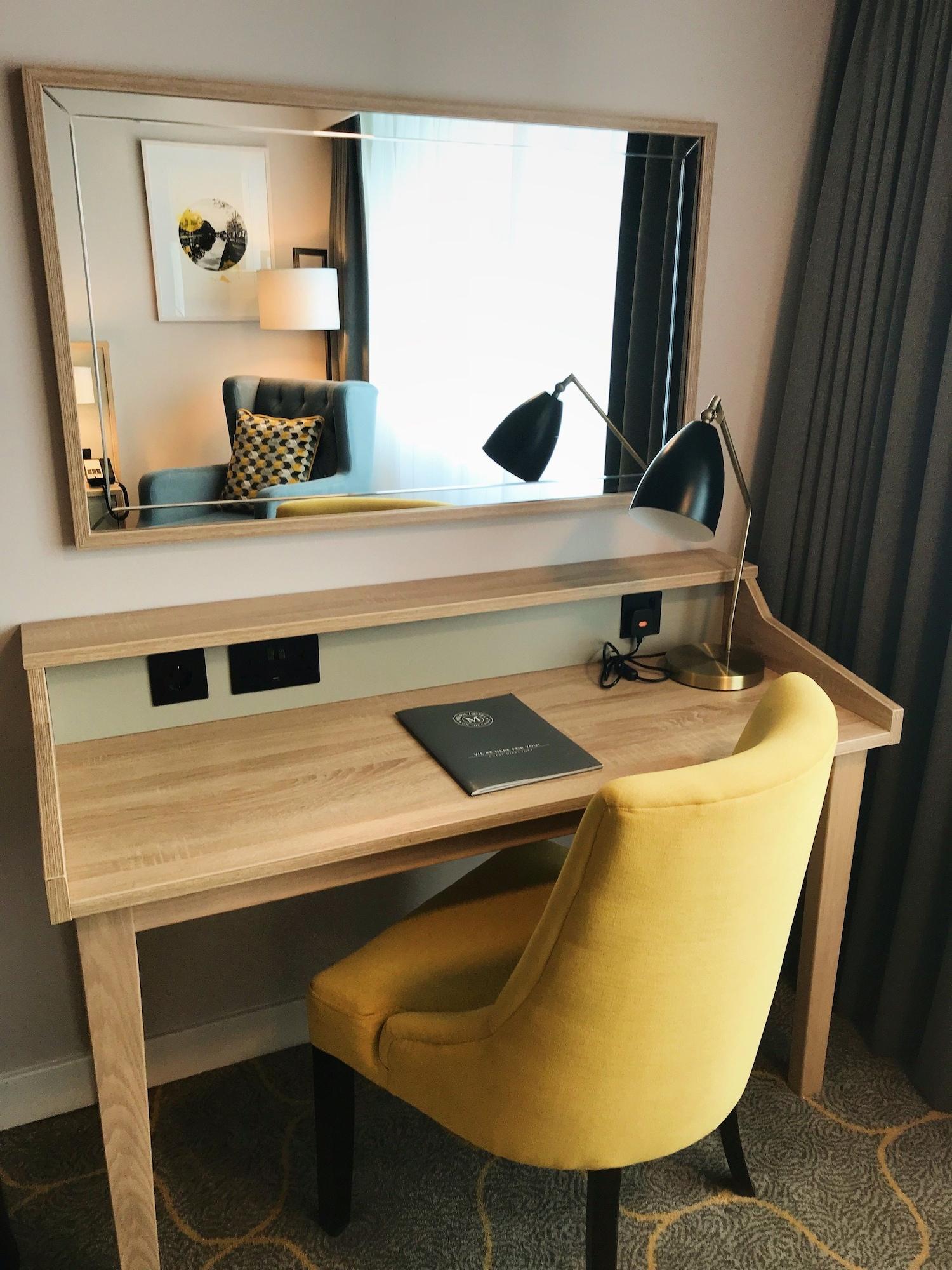 Hotel Mespil 4*