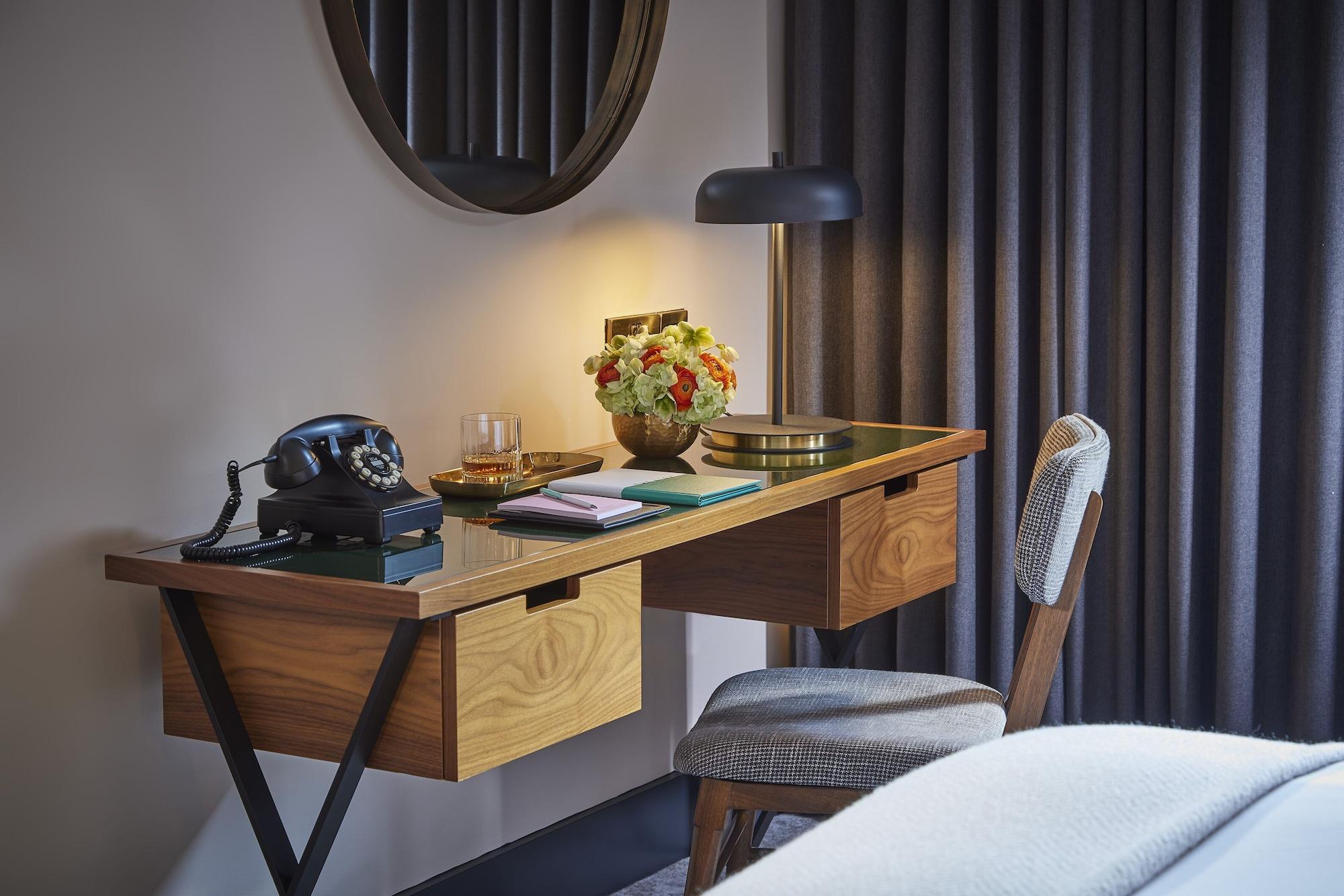 The Alex Hotel 4*