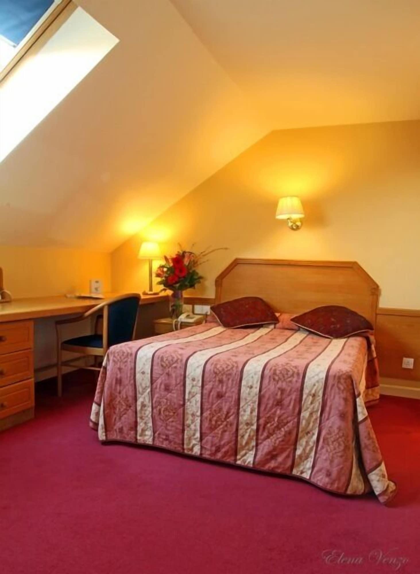 Hotel Harcourt 3*