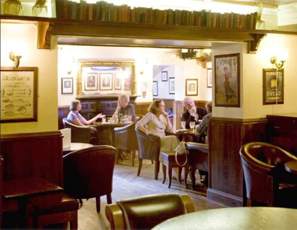 The Lansdowne Hotel 3*