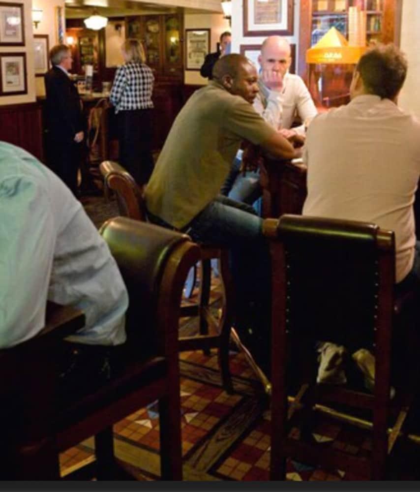 The Lansdowne Hotel