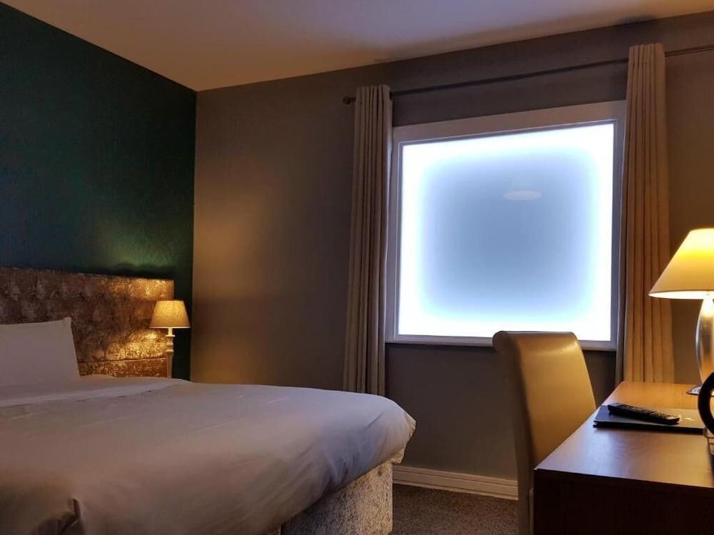 Camden Deluxe Hotel