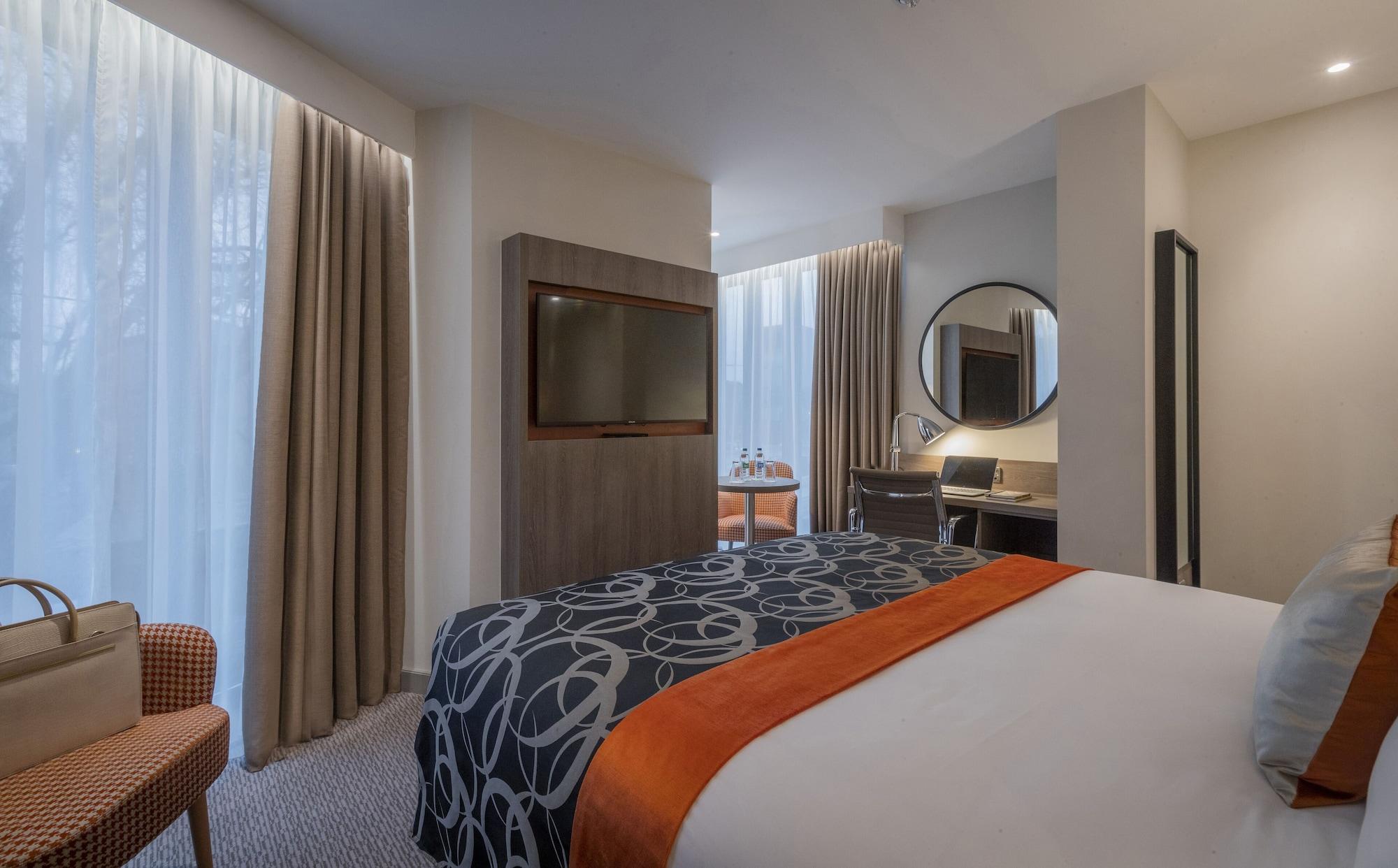 Hotel Clayton Charlemont