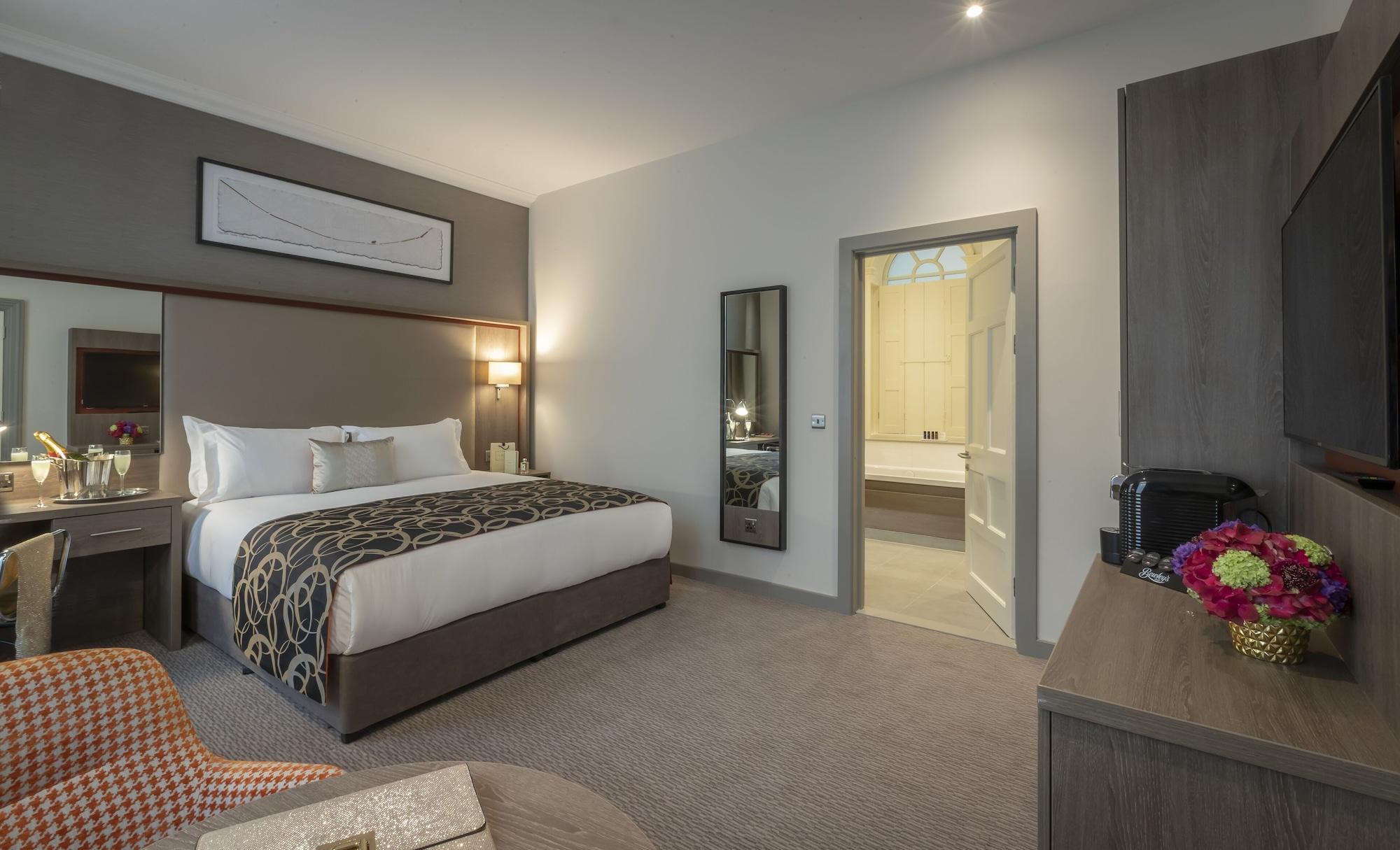 Hotel Clayton Charlemont