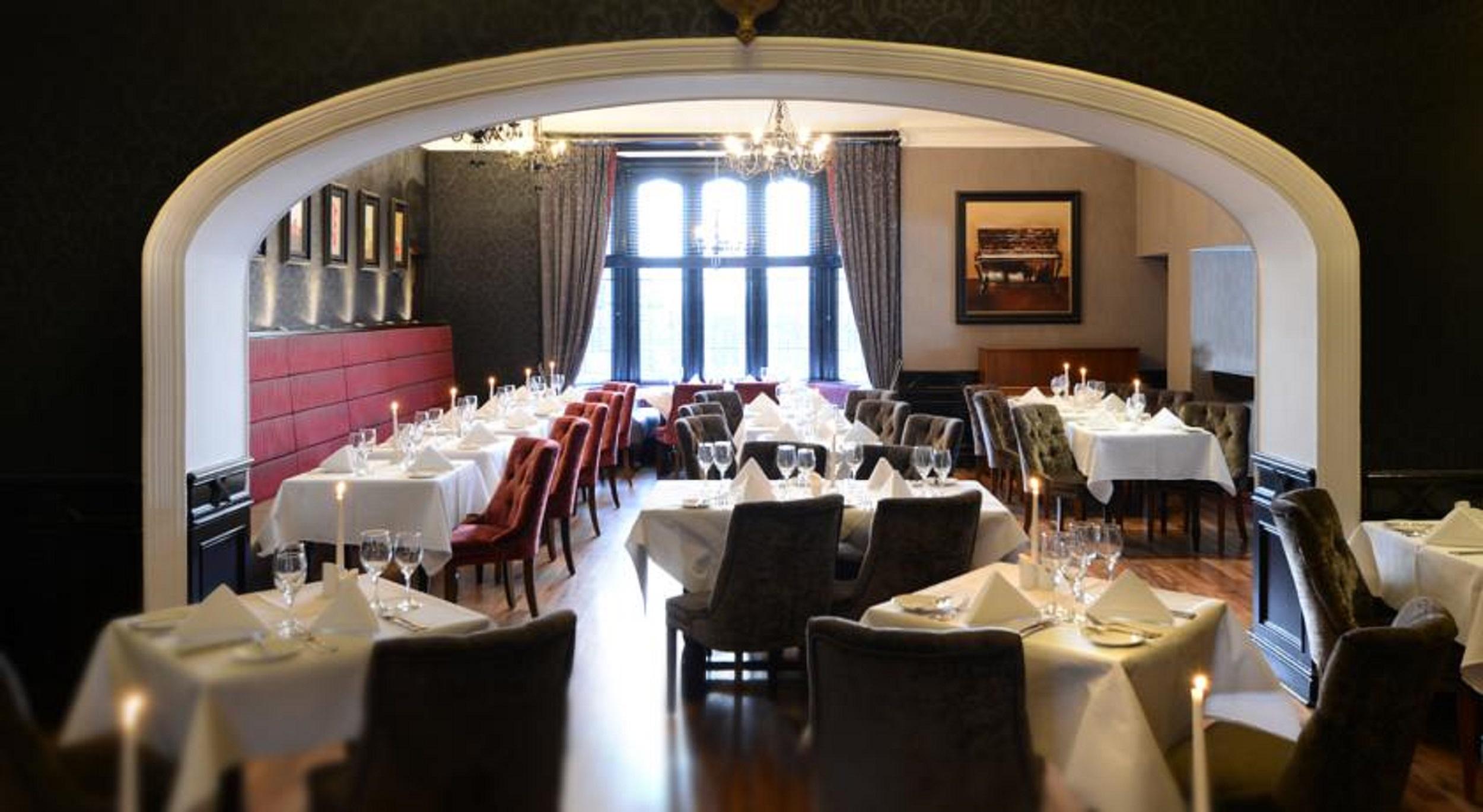 Clontarf Castle Hotel 4*